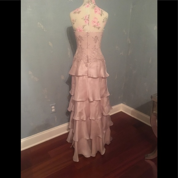 Pale pink strapless gown w lace and beaded bodice - Picture 5 of 6